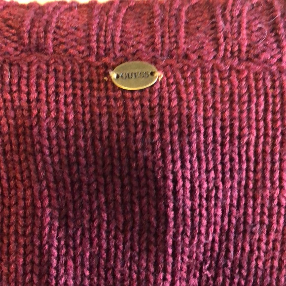 Maroon Guess Distressed Sweater - Picture 4 of 5